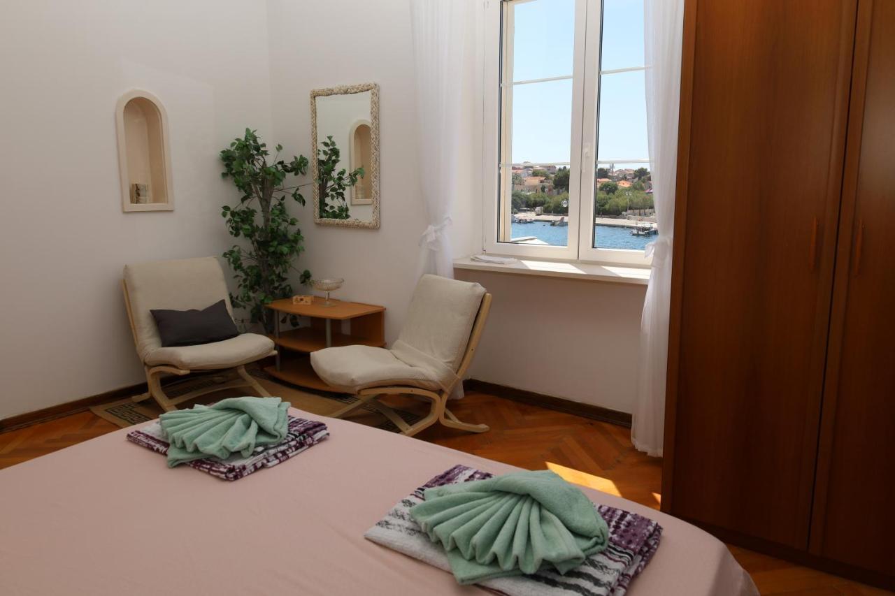 Apartman Dajana Supetar Exterior foto