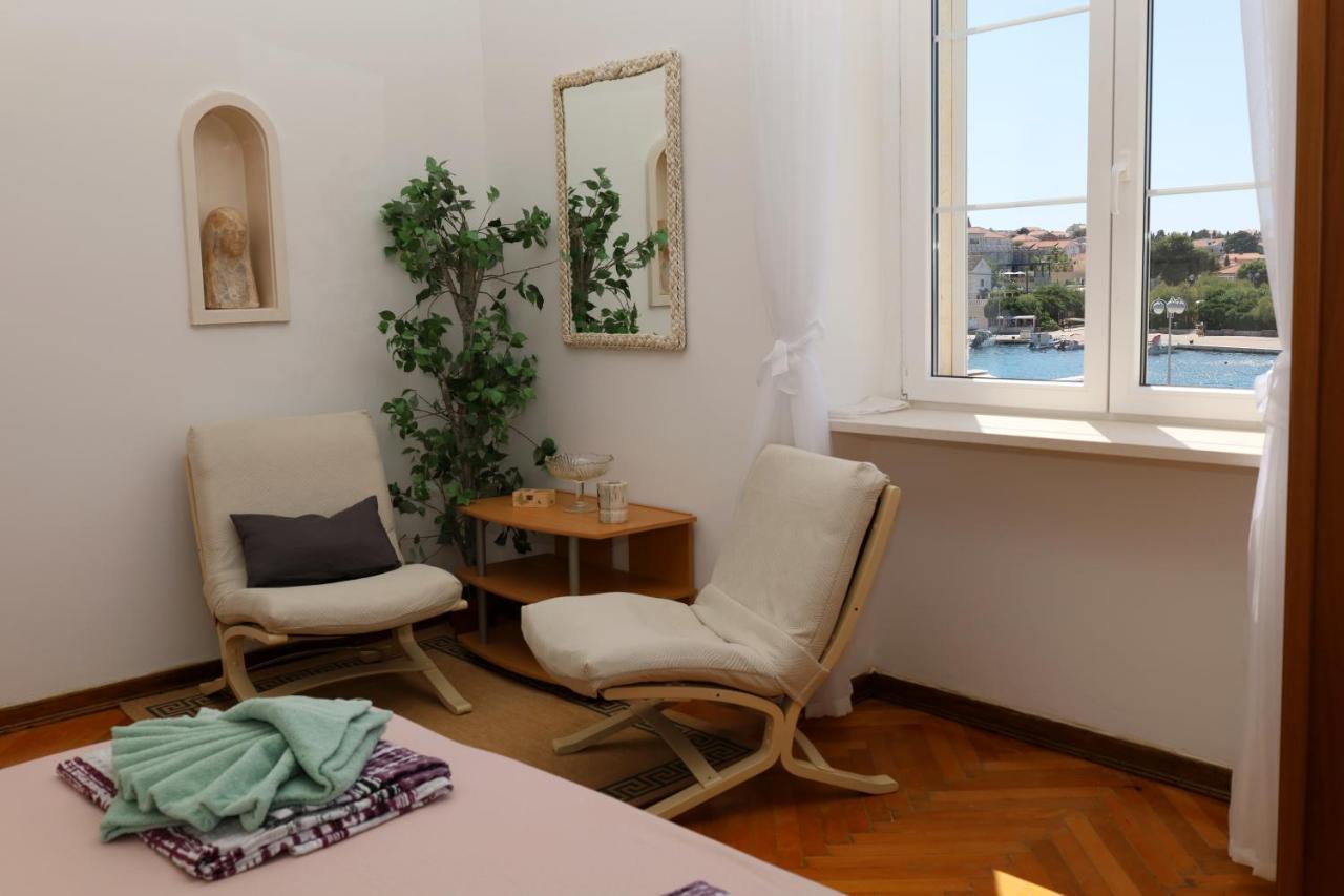 Apartman Dajana Supetar Exterior foto