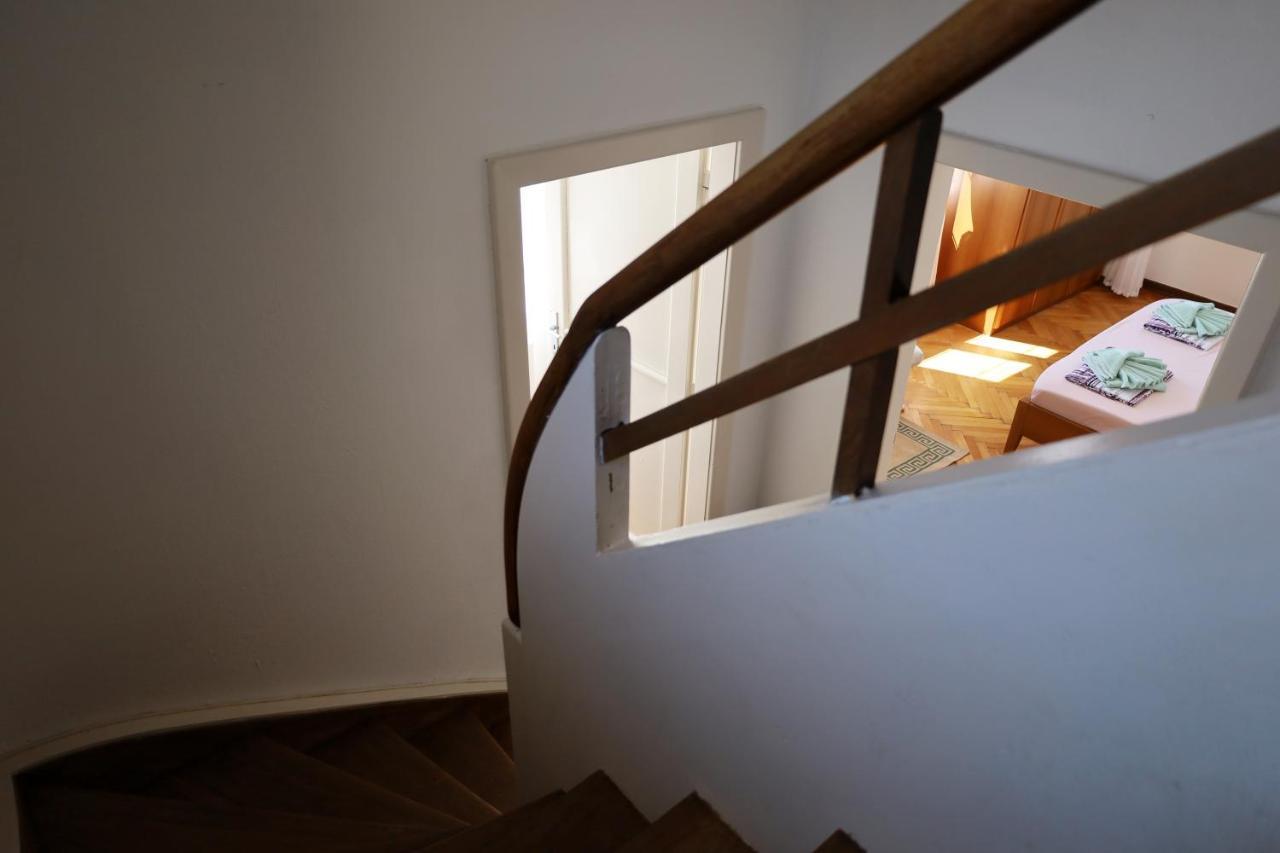 Apartman Dajana Supetar Exterior foto